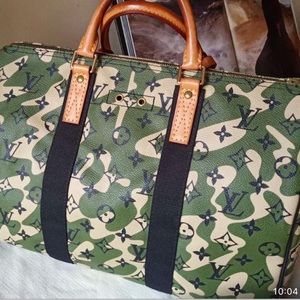 40-45 size let me know if interested